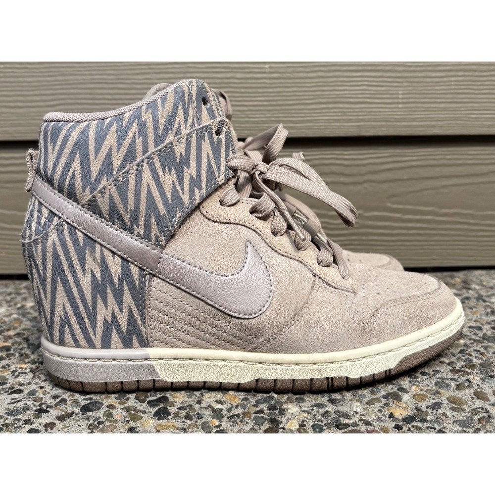 Nike Dunk Sky High Taupe Grey Suede Hidden Wedge Sneakers 543258-003 Womens 7.5